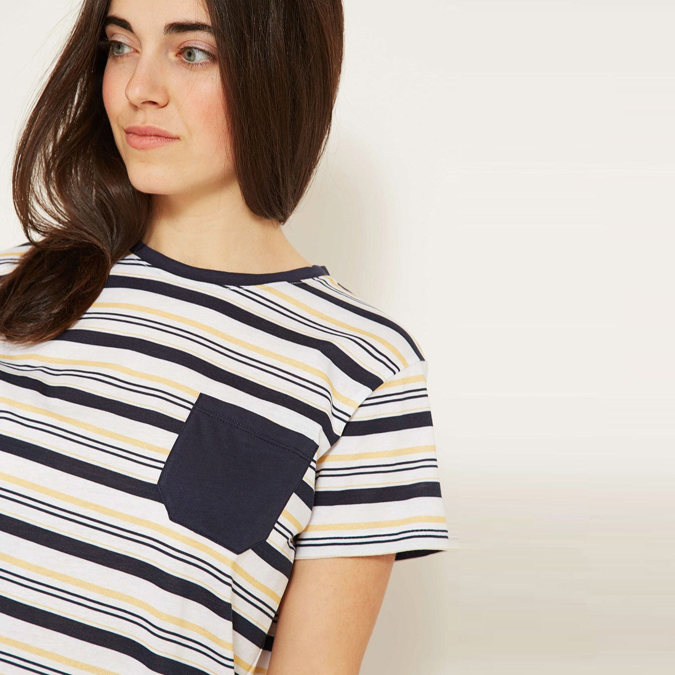 Camiseta rayas mostaza y navy